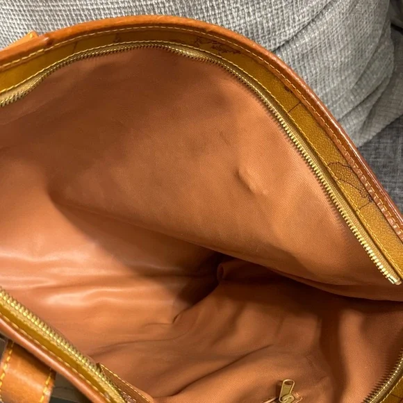 Alviero Martini Tan Map Print Shoulder Bag with Zipper Closure